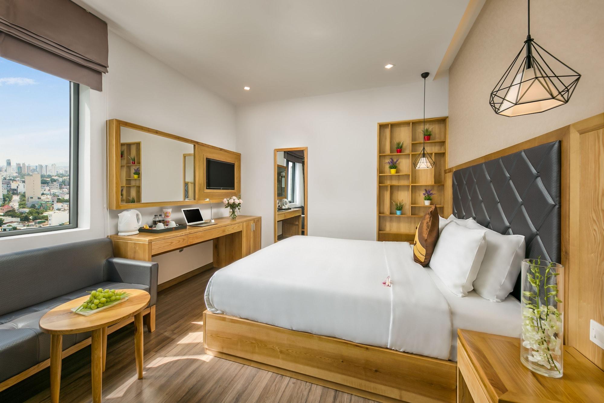 Grand Sunrise Boutique Hotel Дананг Экстерьер фото