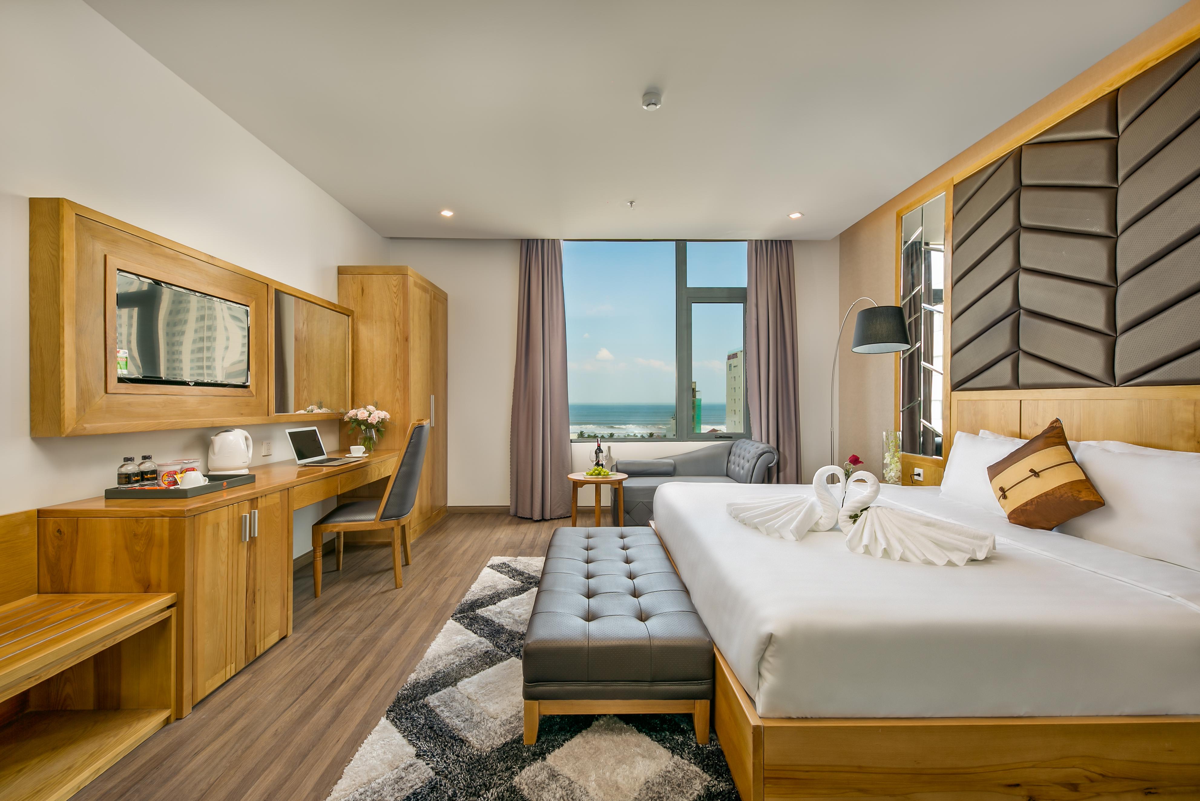Grand Sunrise Boutique Hotel Дананг Экстерьер фото