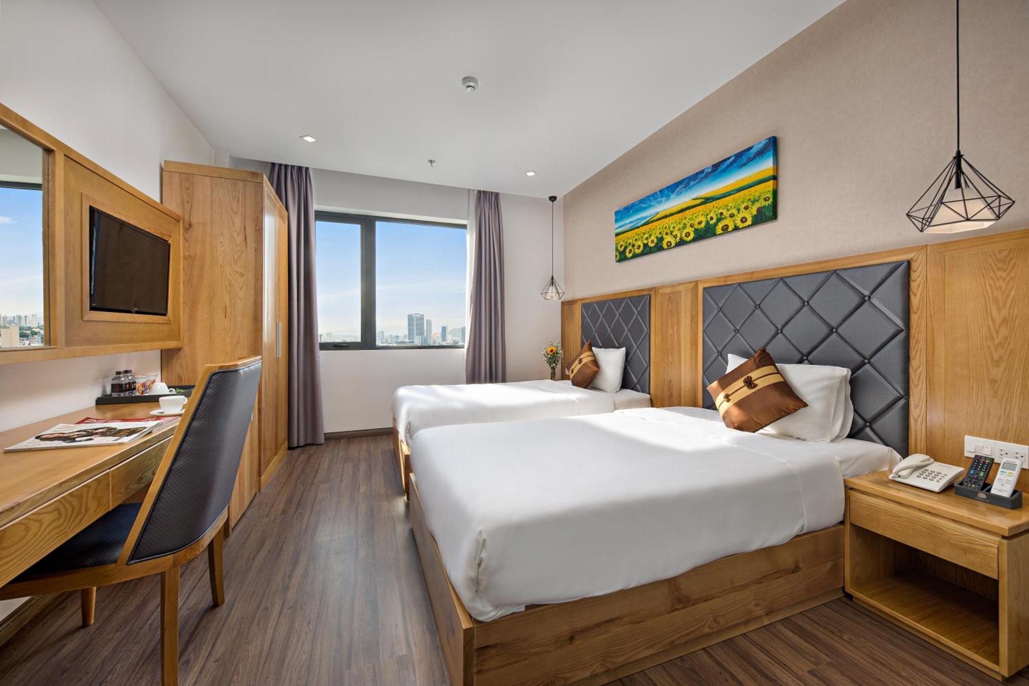 Grand Sunrise Boutique Hotel Дананг Экстерьер фото