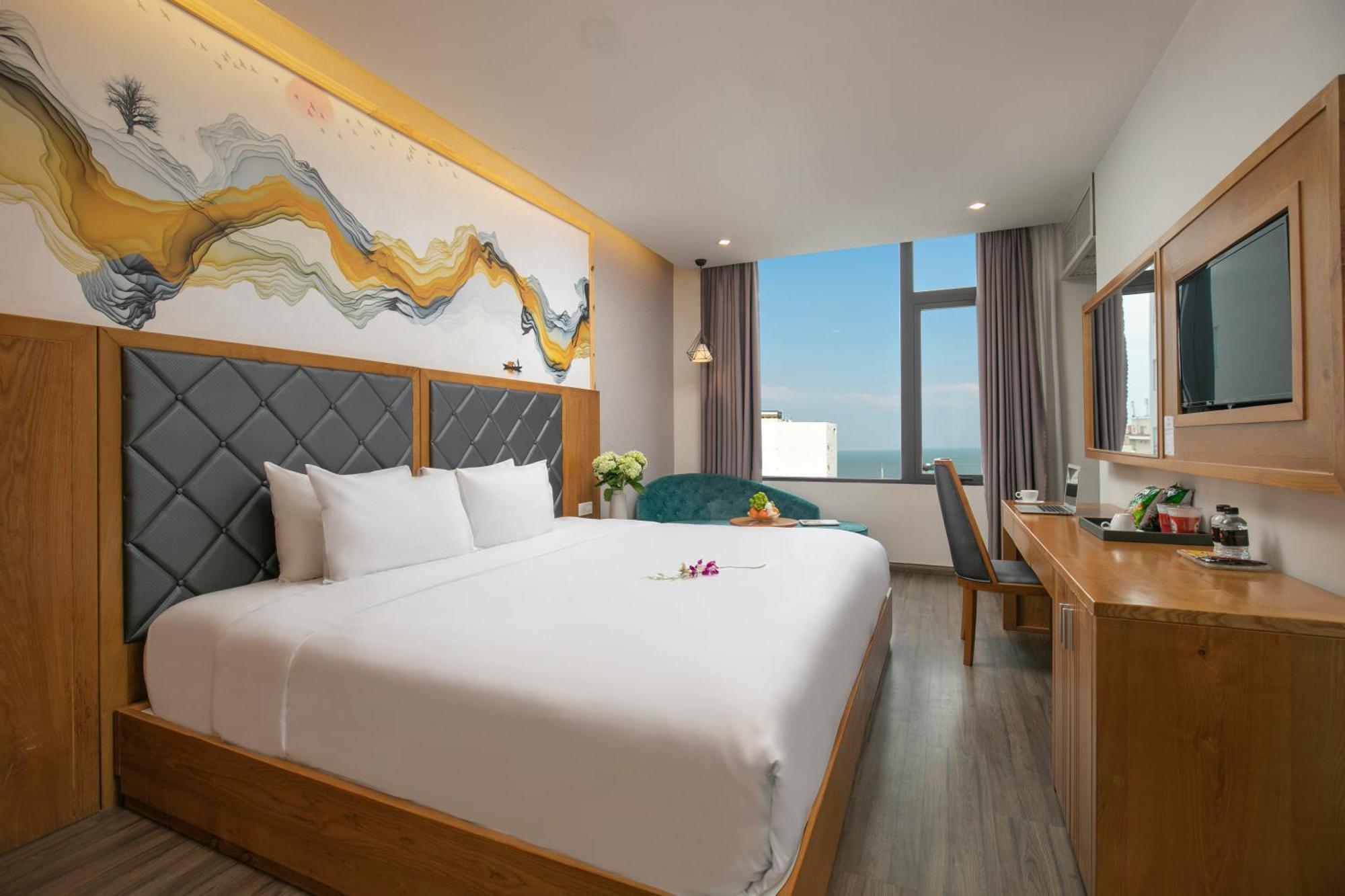 Grand Sunrise Boutique Hotel Дананг Экстерьер фото