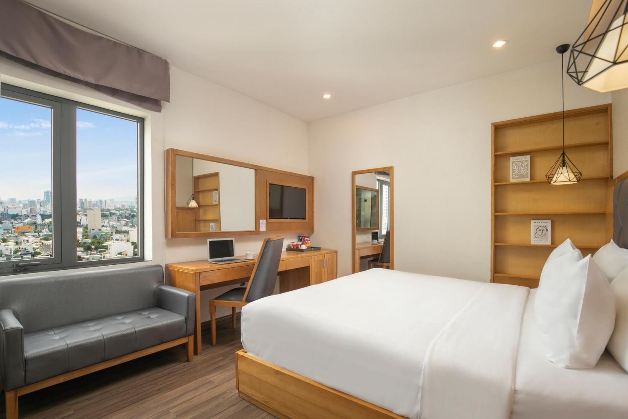 Grand Sunrise Boutique Hotel Дананг Экстерьер фото