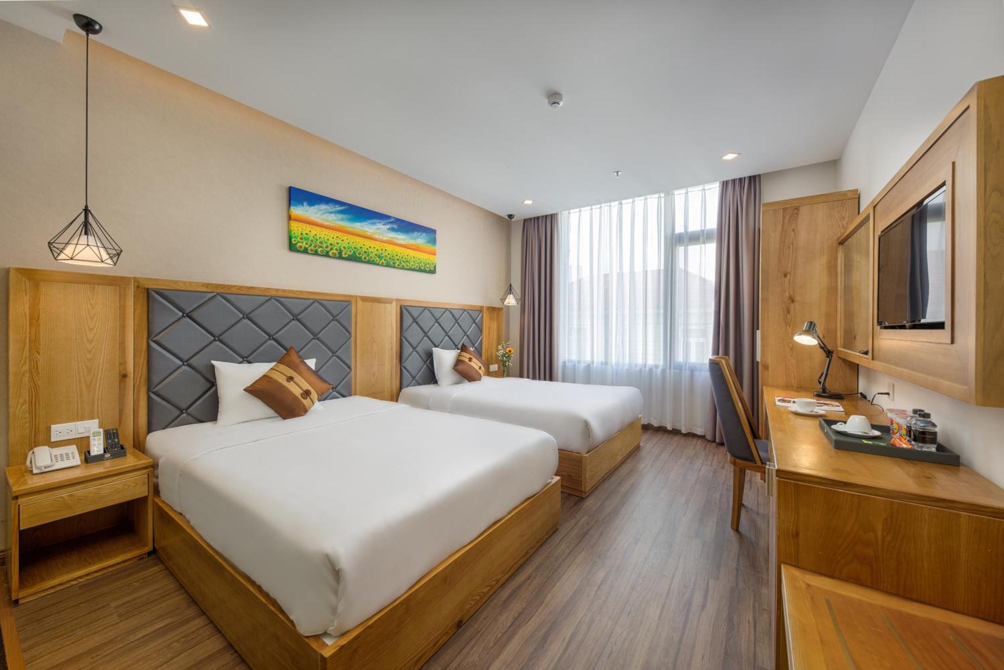 Grand Sunrise Boutique Hotel Дананг Экстерьер фото