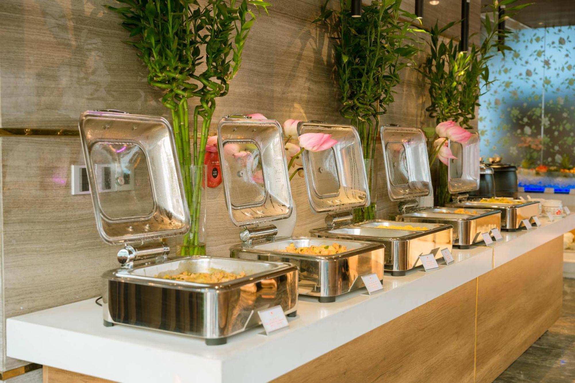 Grand Sunrise Boutique Hotel Дананг Экстерьер фото