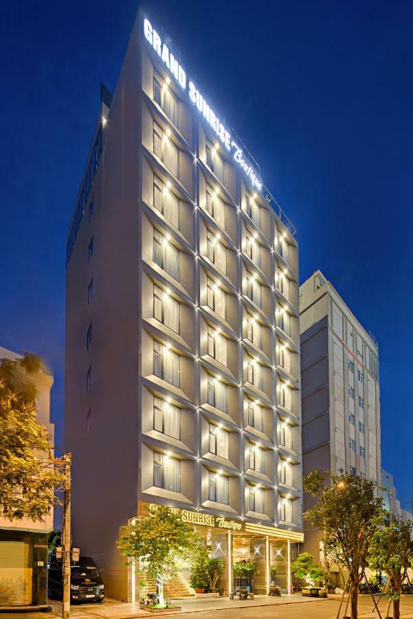 Grand Sunrise Boutique Hotel Дананг Экстерьер фото